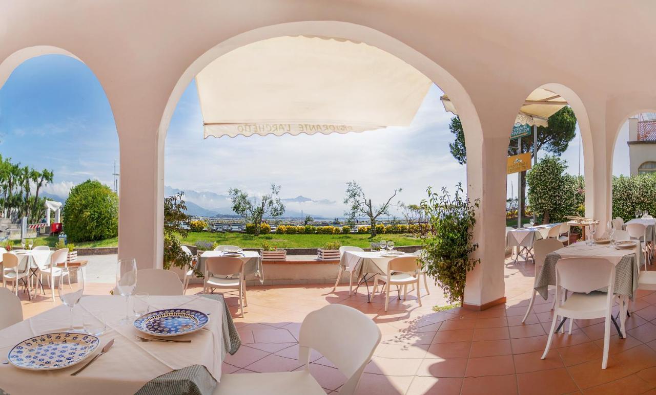 Hotel Sette Archi Bocca di Magra Luaran gambar