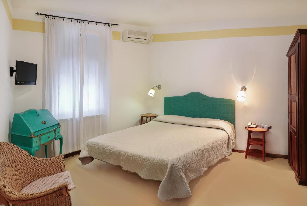 Hotel Sette Archi Bocca di Magra Luaran gambar