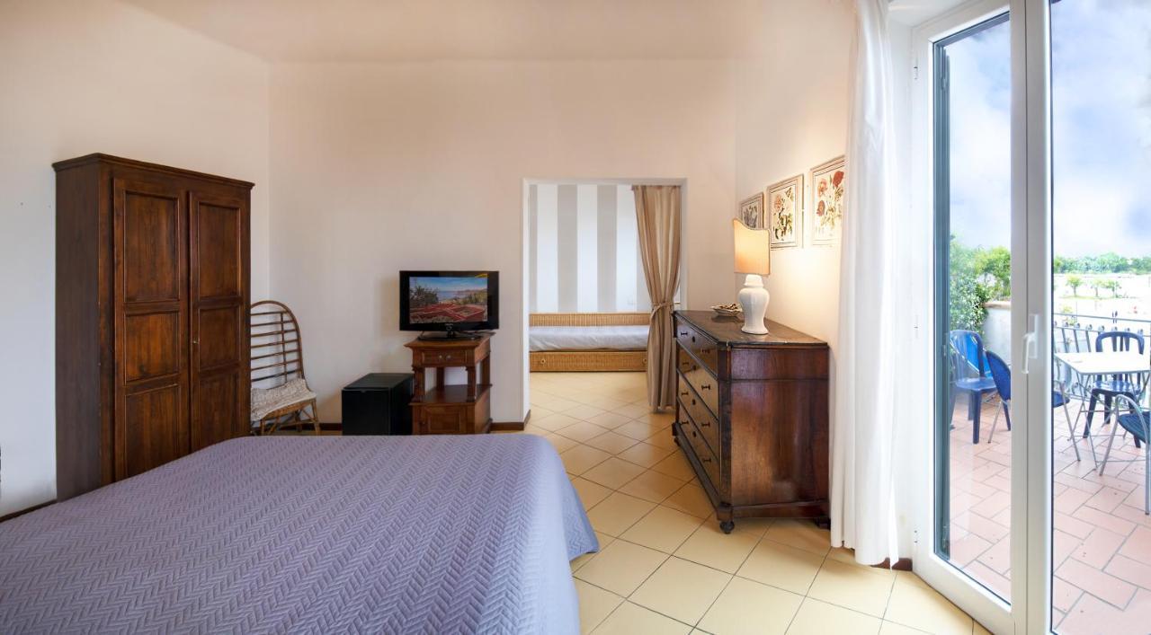 Hotel Sette Archi Bocca di Magra Luaran gambar