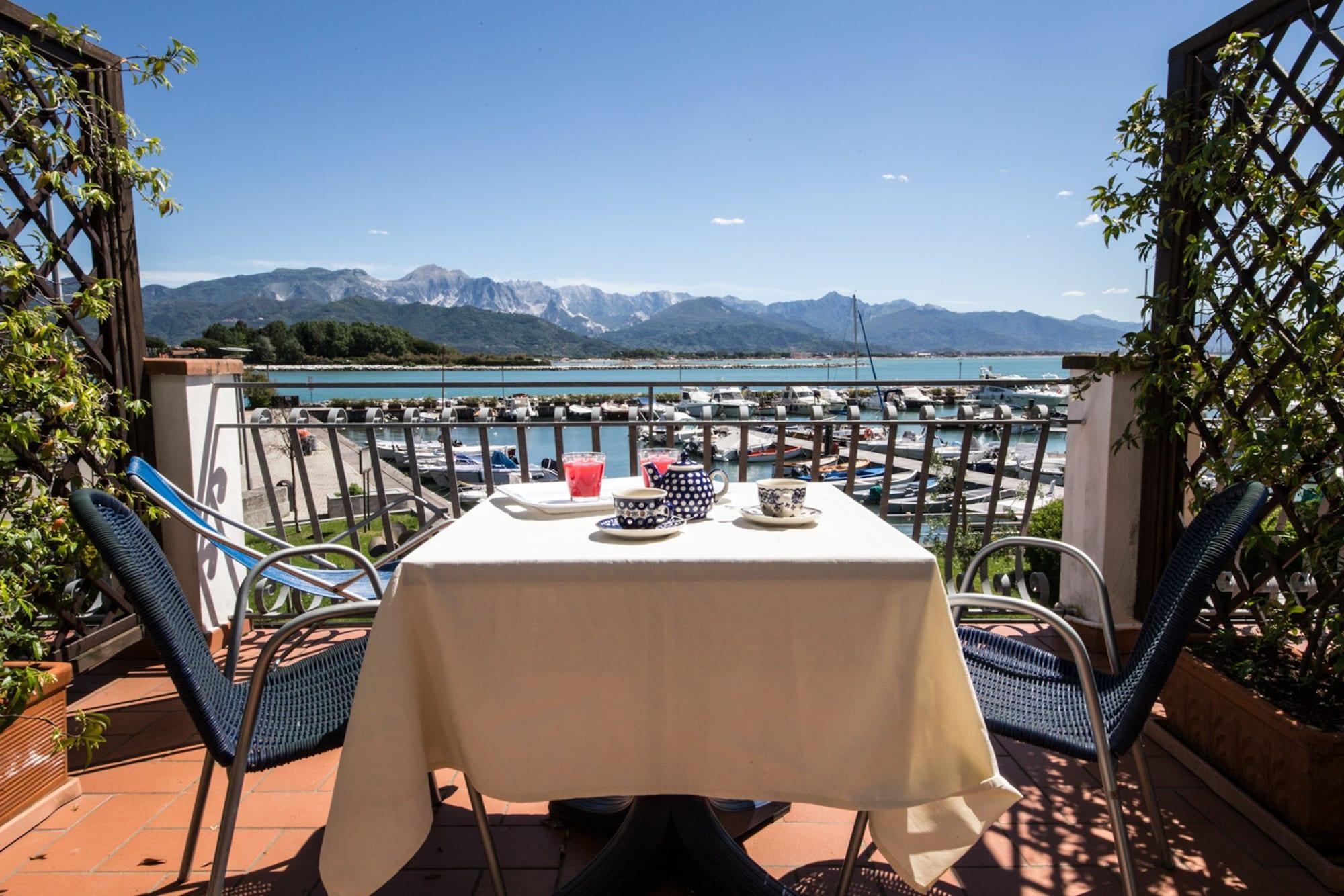 Hotel Sette Archi Bocca di Magra Luaran gambar