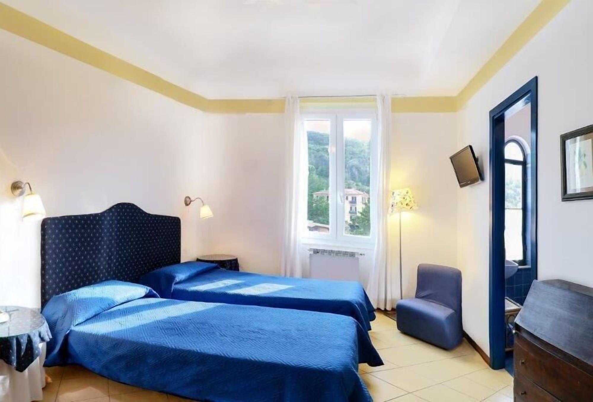 Hotel Sette Archi Bocca di Magra Luaran gambar