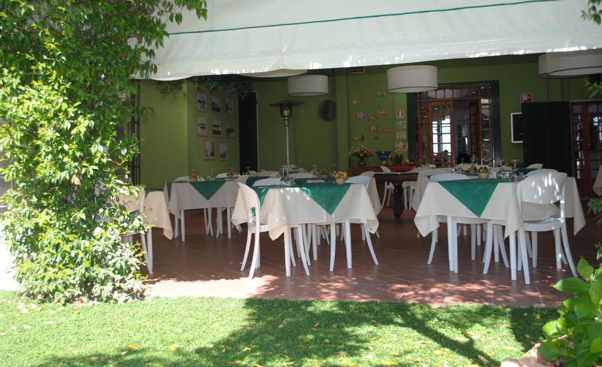 Hotel Sette Archi Bocca di Magra Luaran gambar