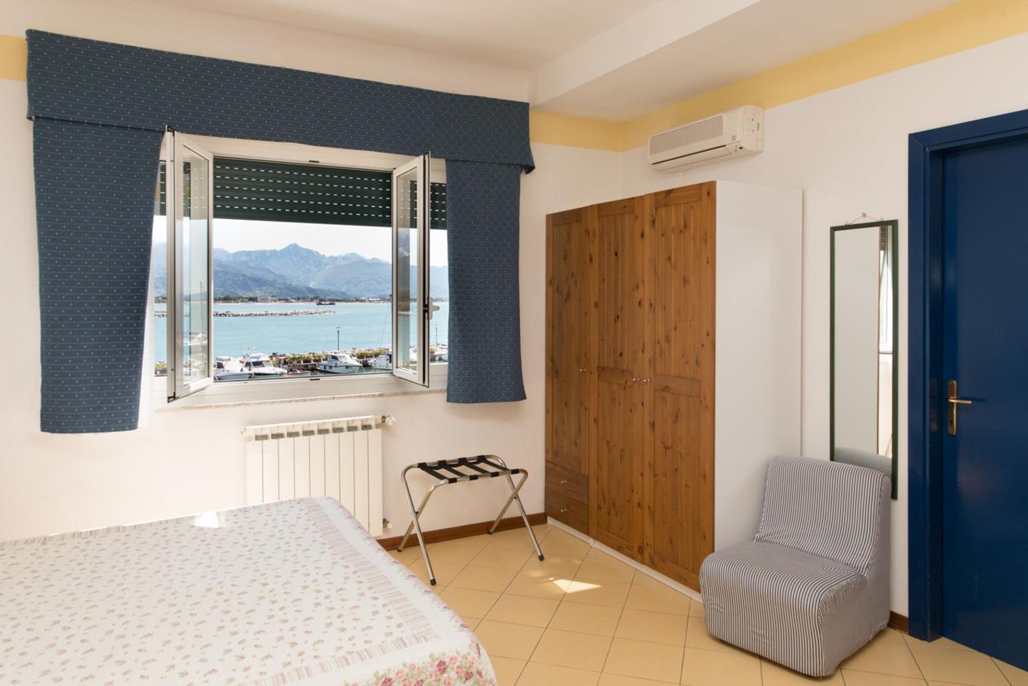 Hotel Sette Archi Bocca di Magra Bilik gambar
